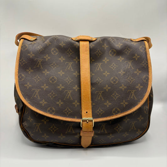Louis Vuitton saumur 35