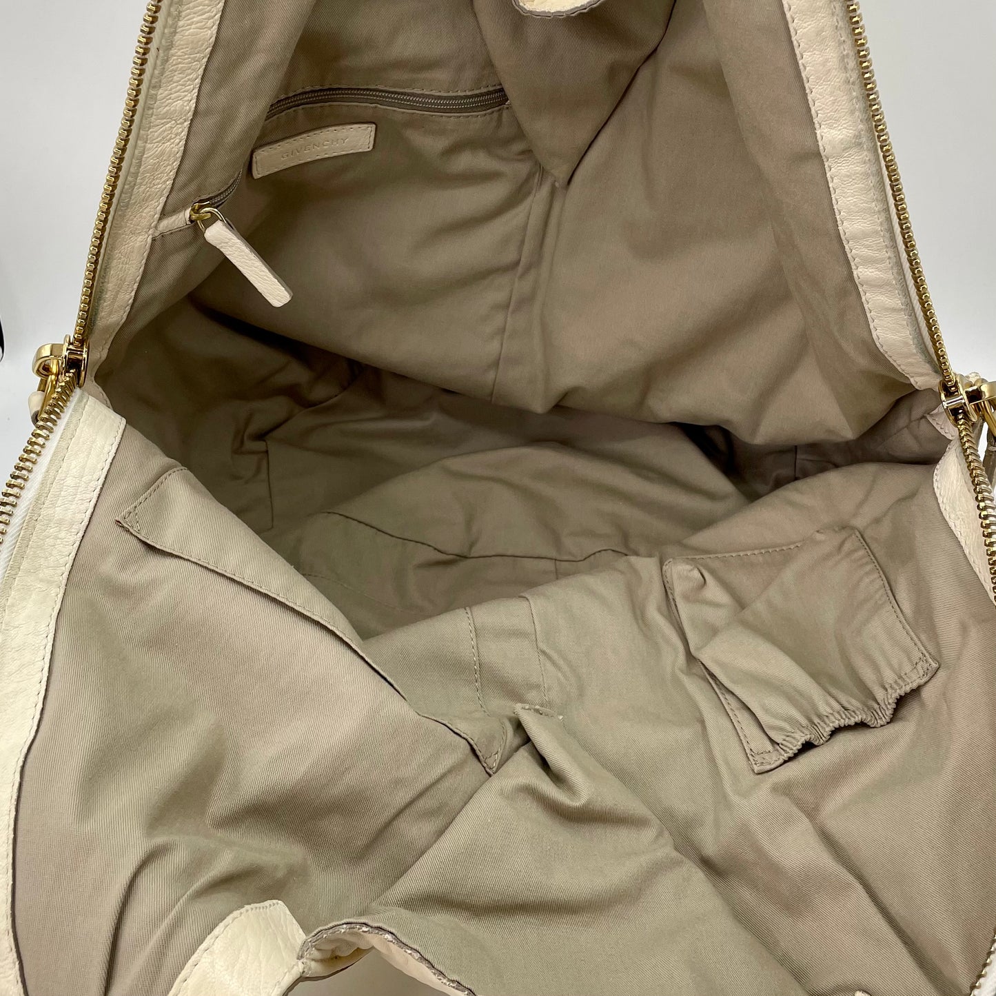 Givenchy Tinhan