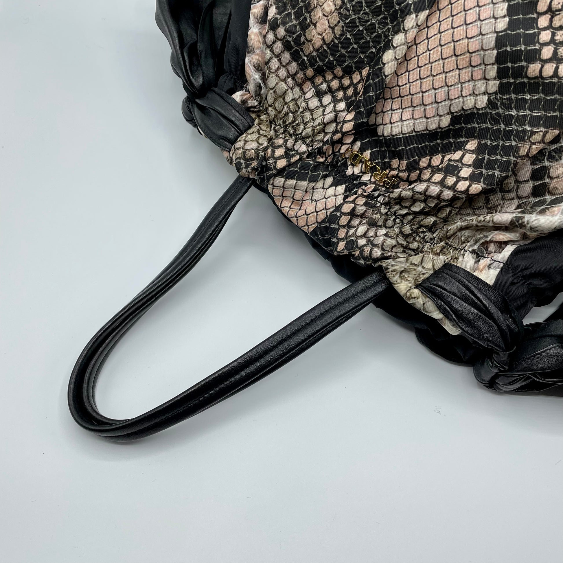 Prada pitonata