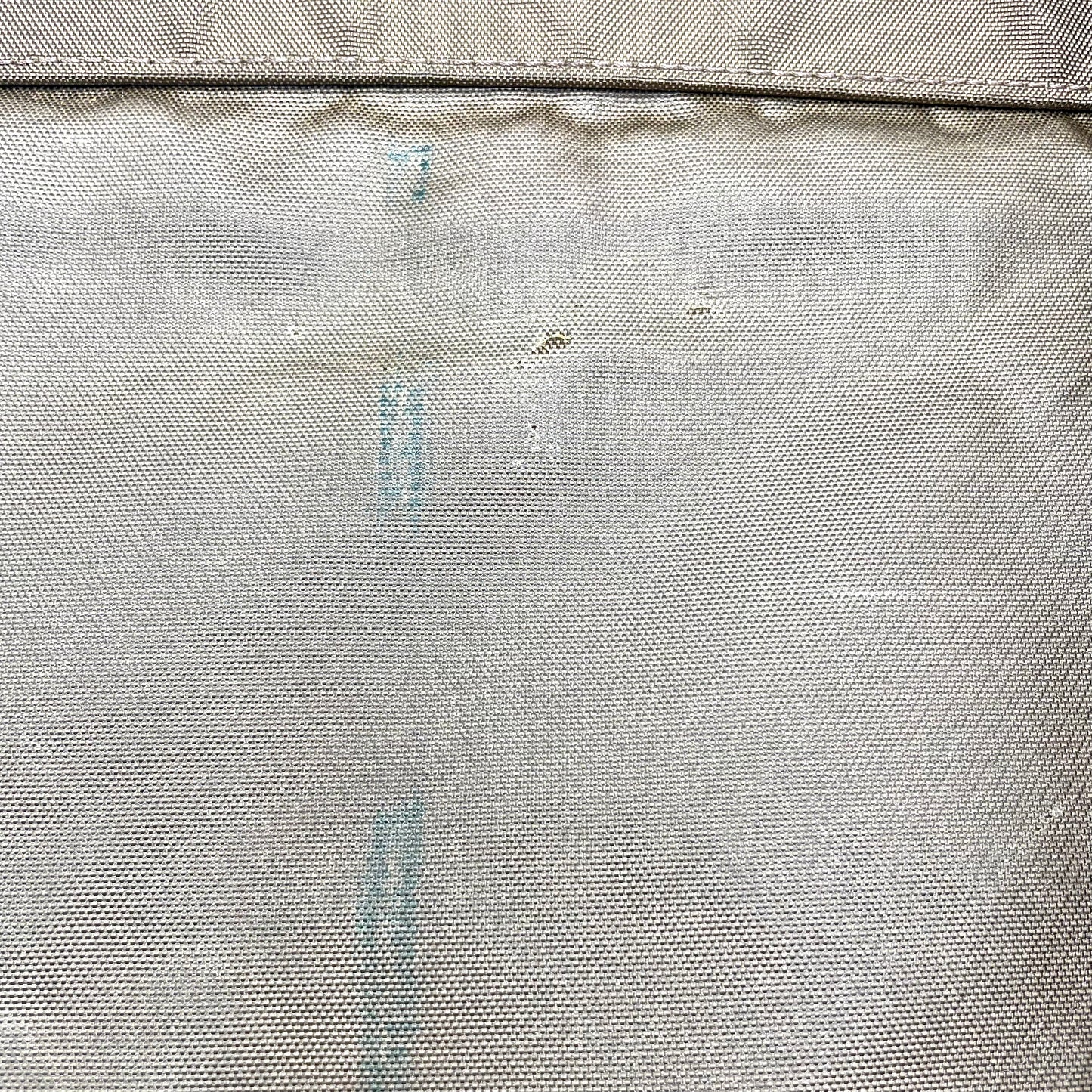 Louis Vuitton porta abiti